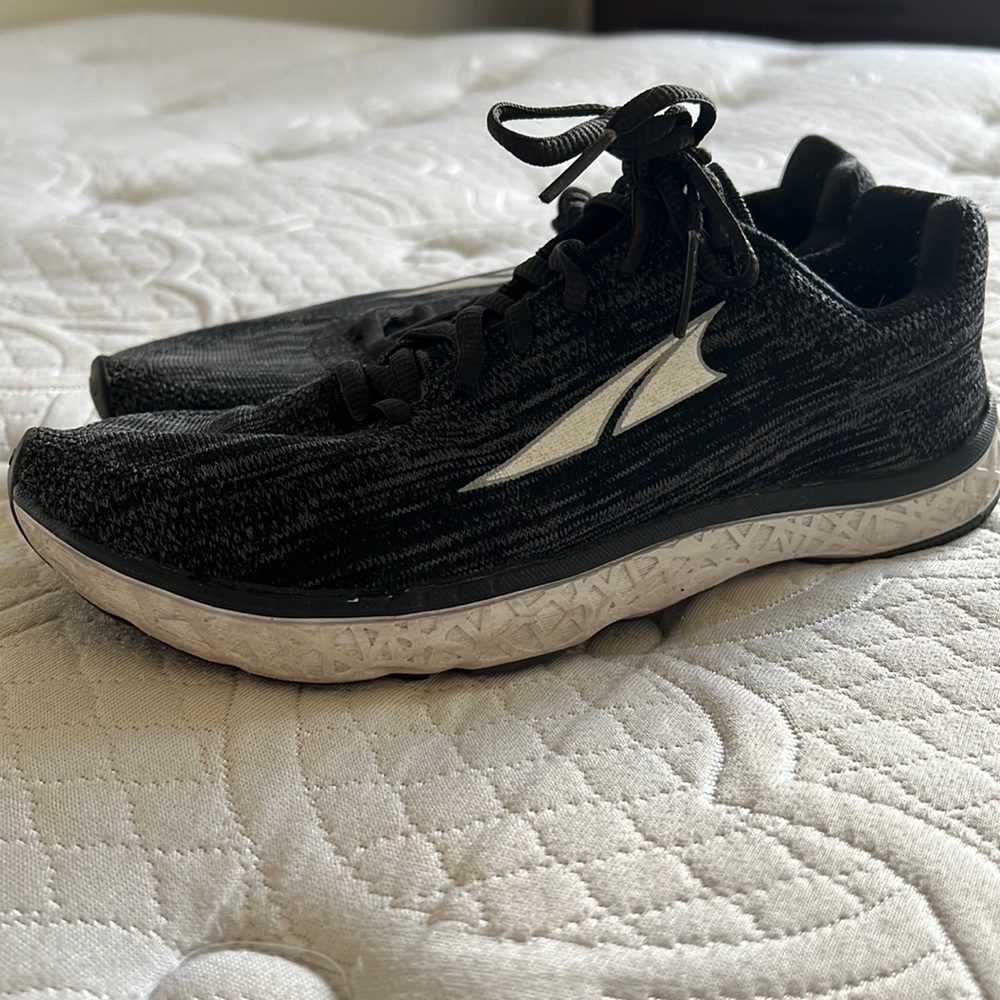 Altra Escalante women’s running shoes